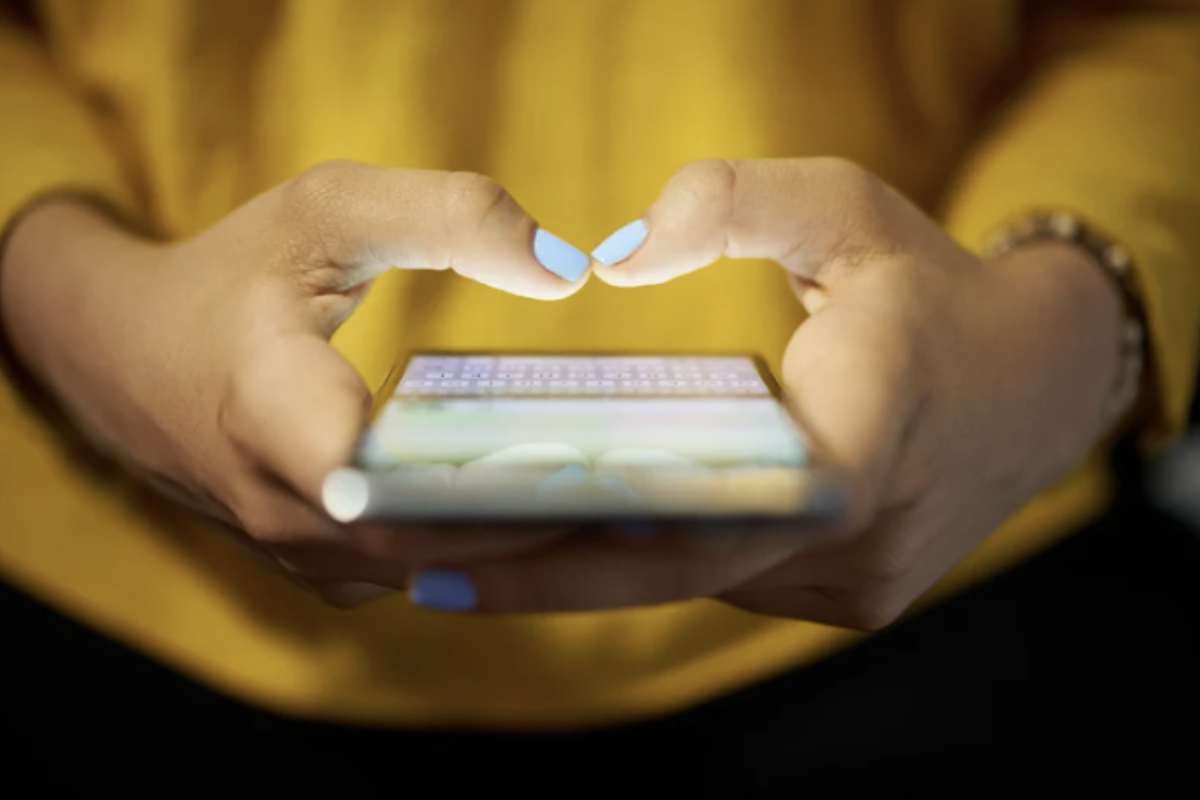 Il trucco nascosto che allunga la vita del tuo smartphone: l’impostazione segreta che nessuno ti ha mai svelato 2 L’intervento di Meta si inserisce in un contesto globale in cui le truffe digitali rappresentano una minaccia in costante crescita,