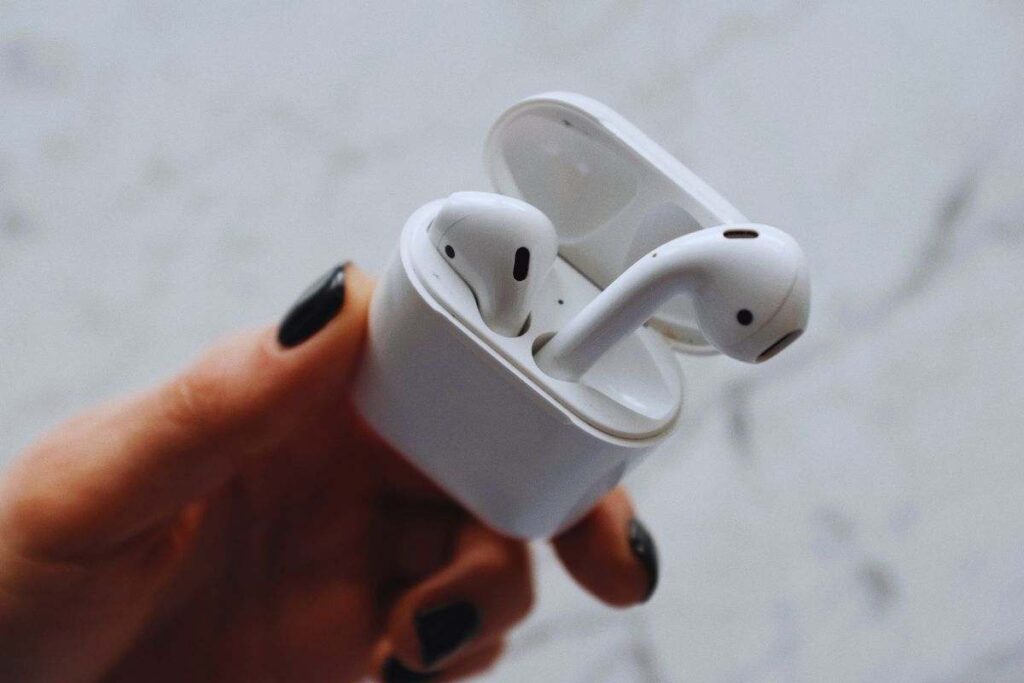 I tuoi auricolari wireless si rompono sempre? L'errore che stai facendo senza saperlo 1 mantenimento degli auricolari wireless