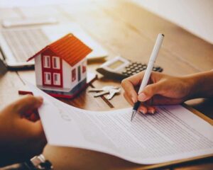 Intestare la casa ai figli senza spese notarili è possibile