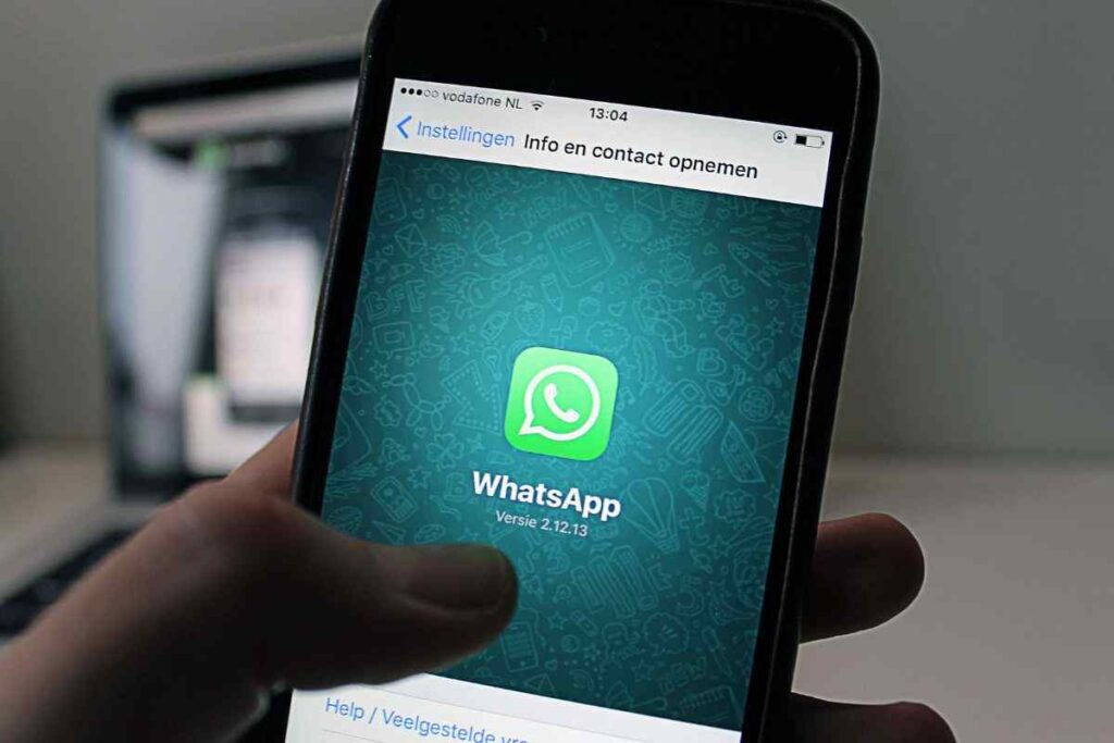whatsapp modalità spia