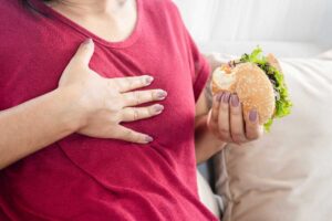 bruciore di stomaco cause